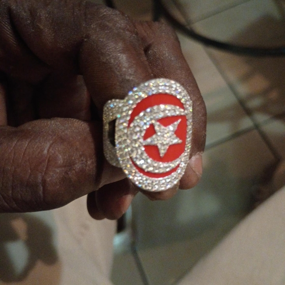 Meet your Posher, Carlo - Picture 6 of 10